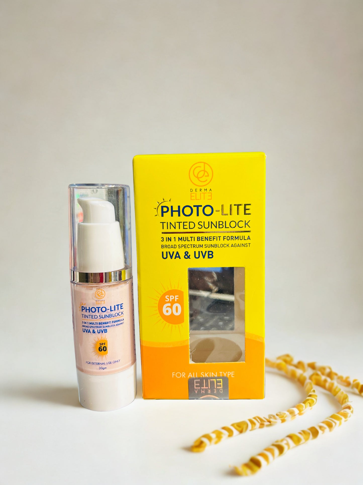 Photo Lite Tinted Sunblock 3 in 1